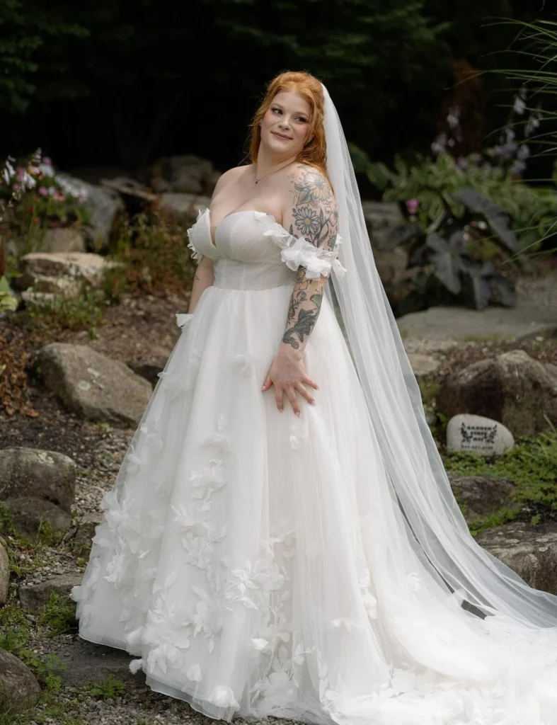 Elegant Off-Shoulder White Tulle Gown