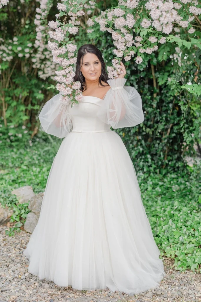 Elegant Off-Shoulder Tulle Ball Gown