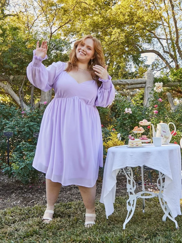 Lavender Dress with Voluminous Sleeves