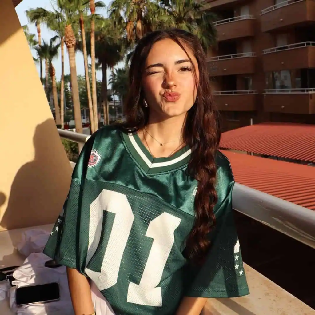 Sporty Chic in Oversized Jersey