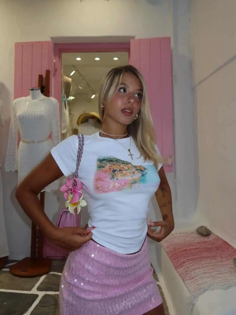 20 Trendy College Party Outfits That Will Make You Stand Out on Campus