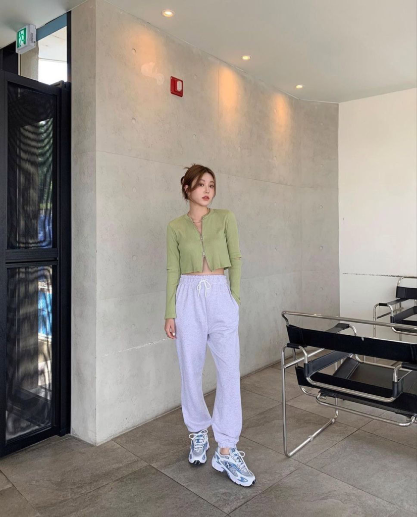 Cropped Cardigan with Pastel Joggers