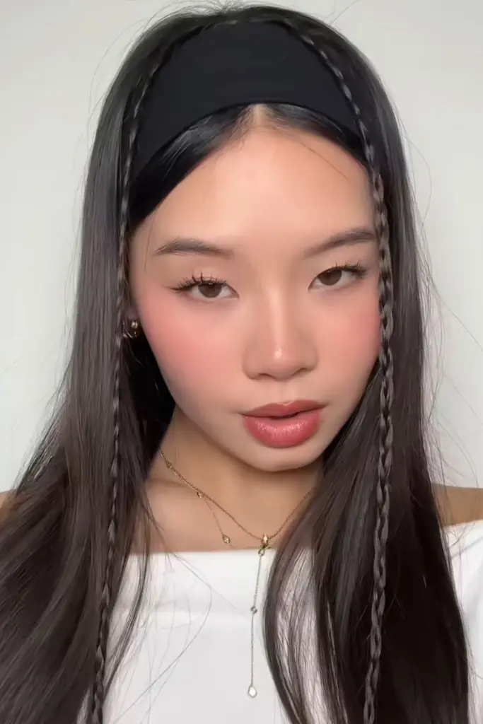 15 Winter Braid Hairstyles That Look Cute, Stay Warm, and Last All Day